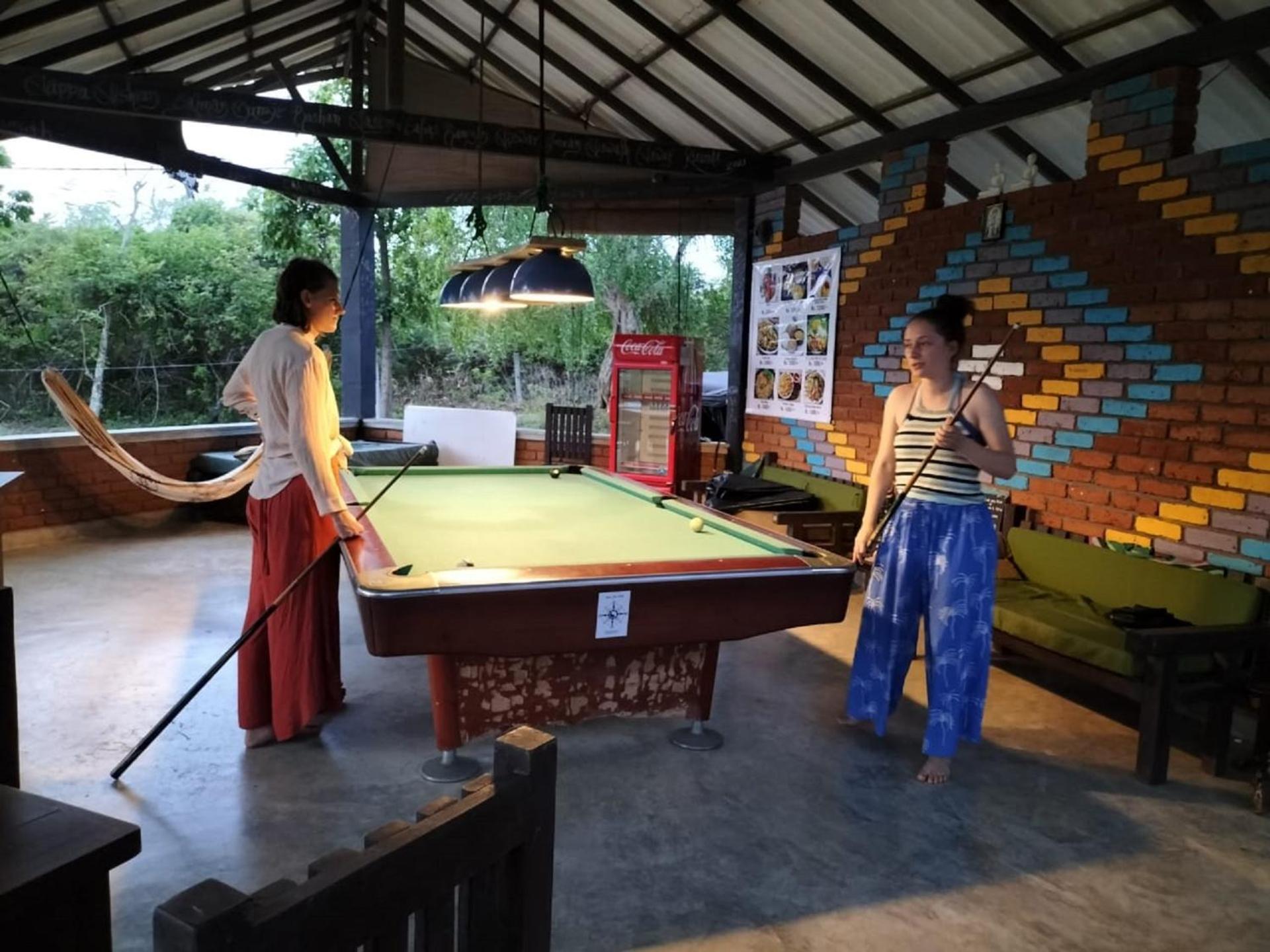 Yala Ying Yang Hostel & Camping Buitenkant foto