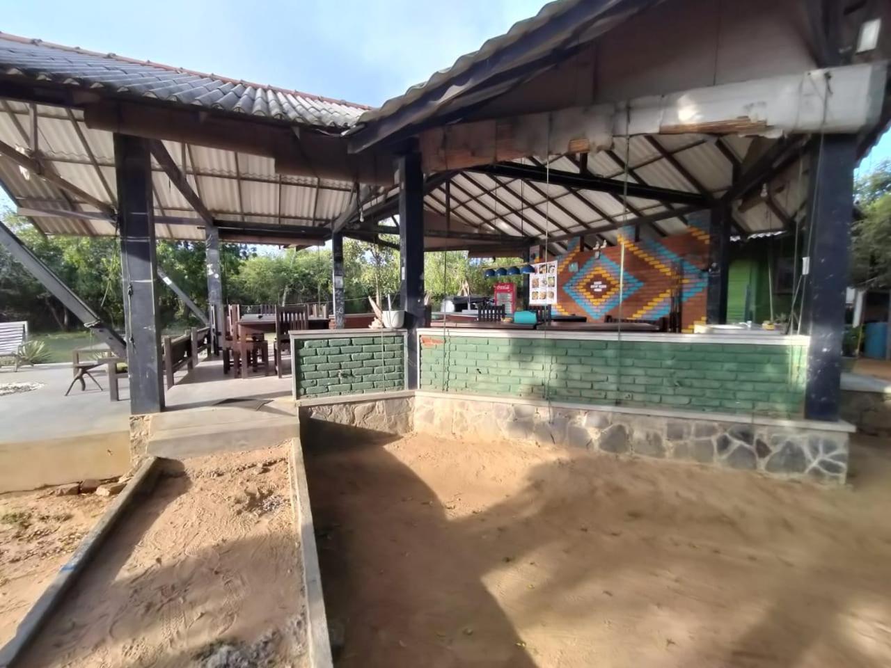 Yala Ying Yang Hostel & Camping Buitenkant foto